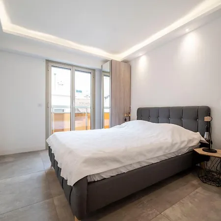 Ref 1967 - Center - For Rent Apartman *